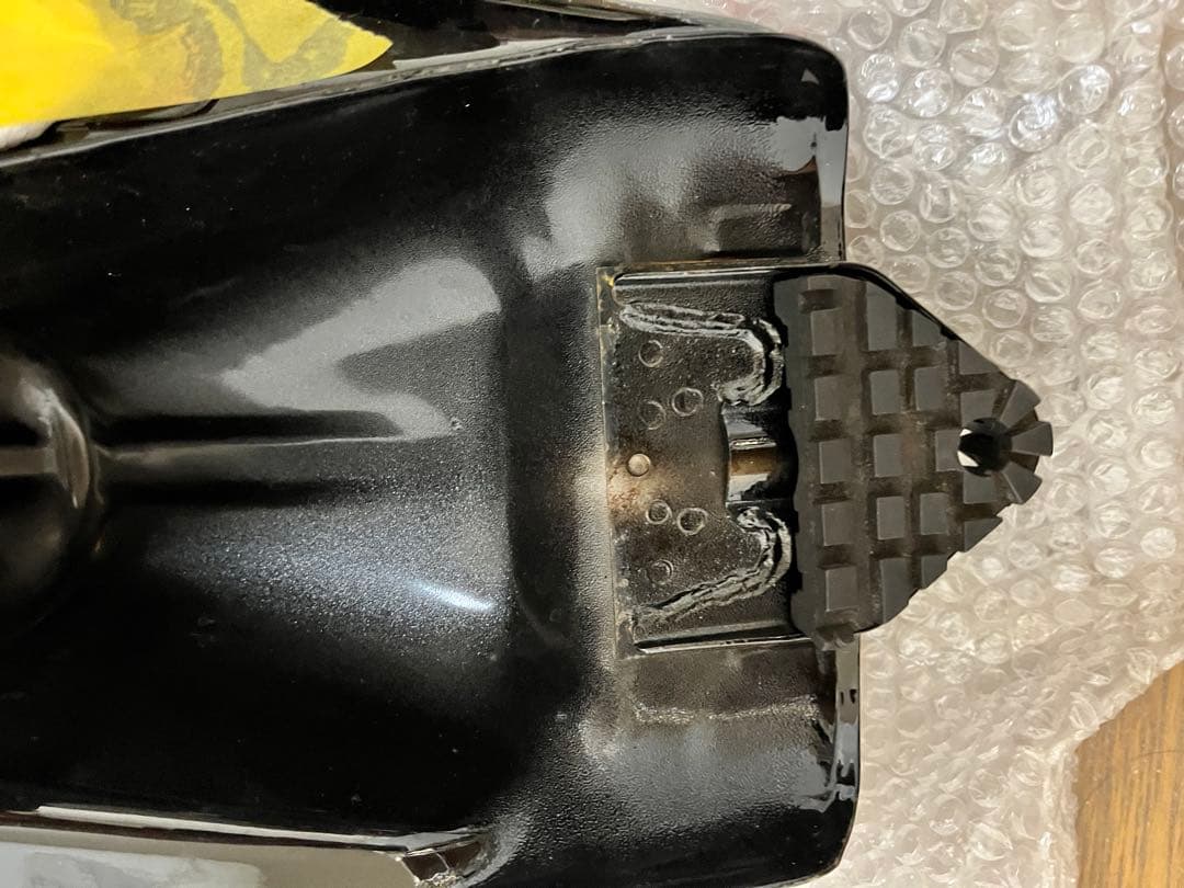 93年式　SR400純正タンク