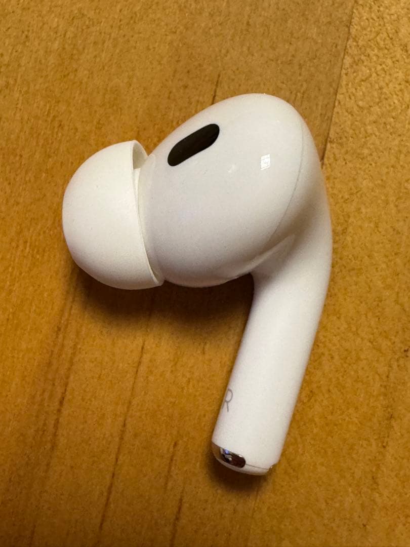 Apple AirPods Pro2 イヤホン（Lightningケーブル）