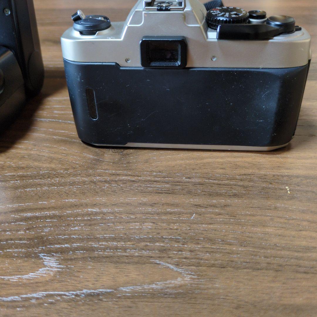 Nikon FM10一眼レフフィルムカメラレンズキットとフラッシュ