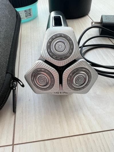 Philips メンズシェーバー S9985