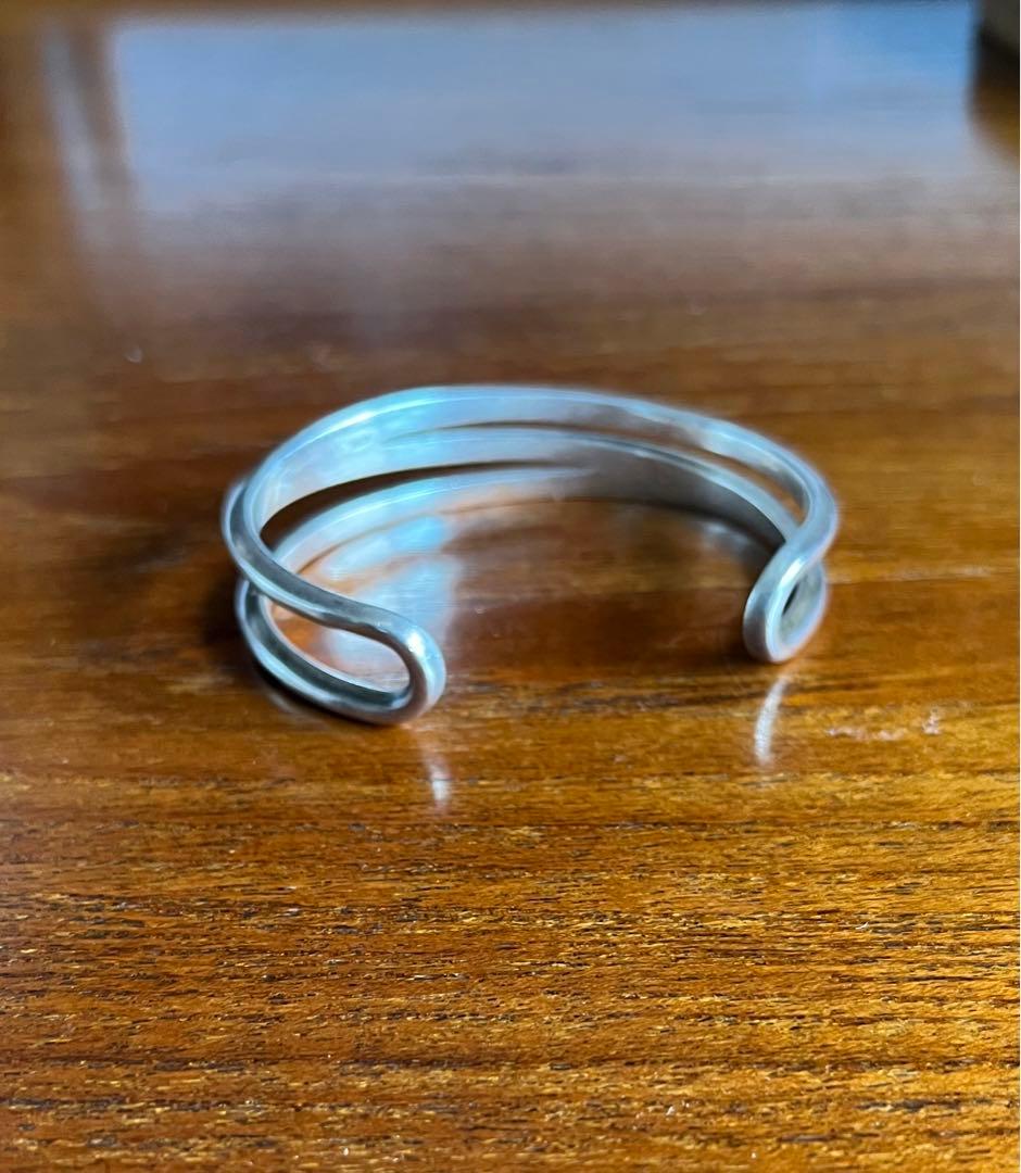 ティファニーTIFFANY&CO. ダイアゴナル カフ　バングル