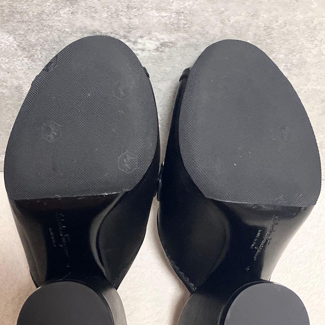 超希少　未使用級　サルヴァトーレフェラガモ　ミュールサンダル　ガンチーニ　レザー