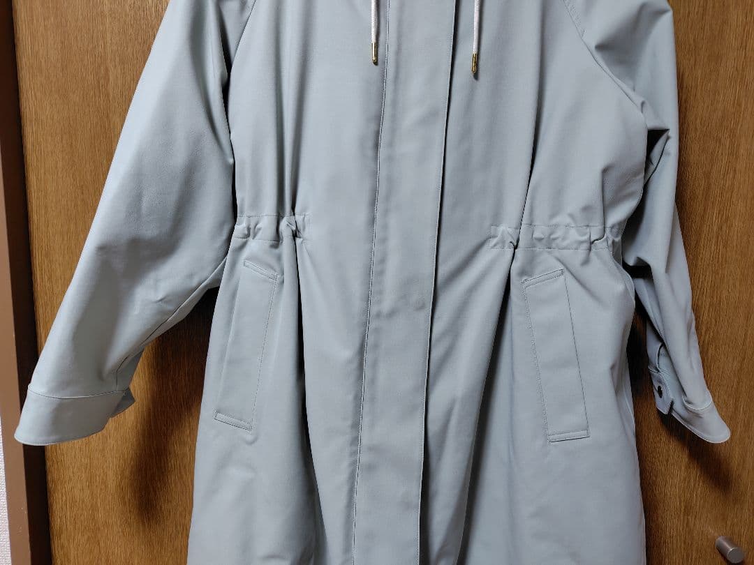 フード付きミントグリーンジャケット