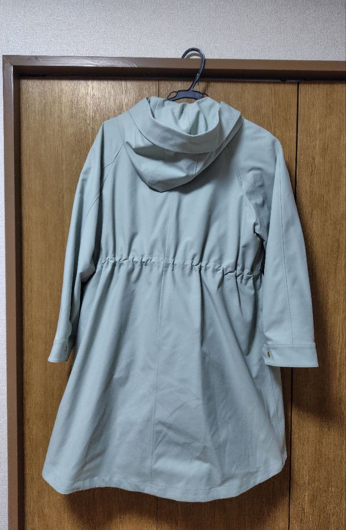 フード付きミントグリーンジャケット