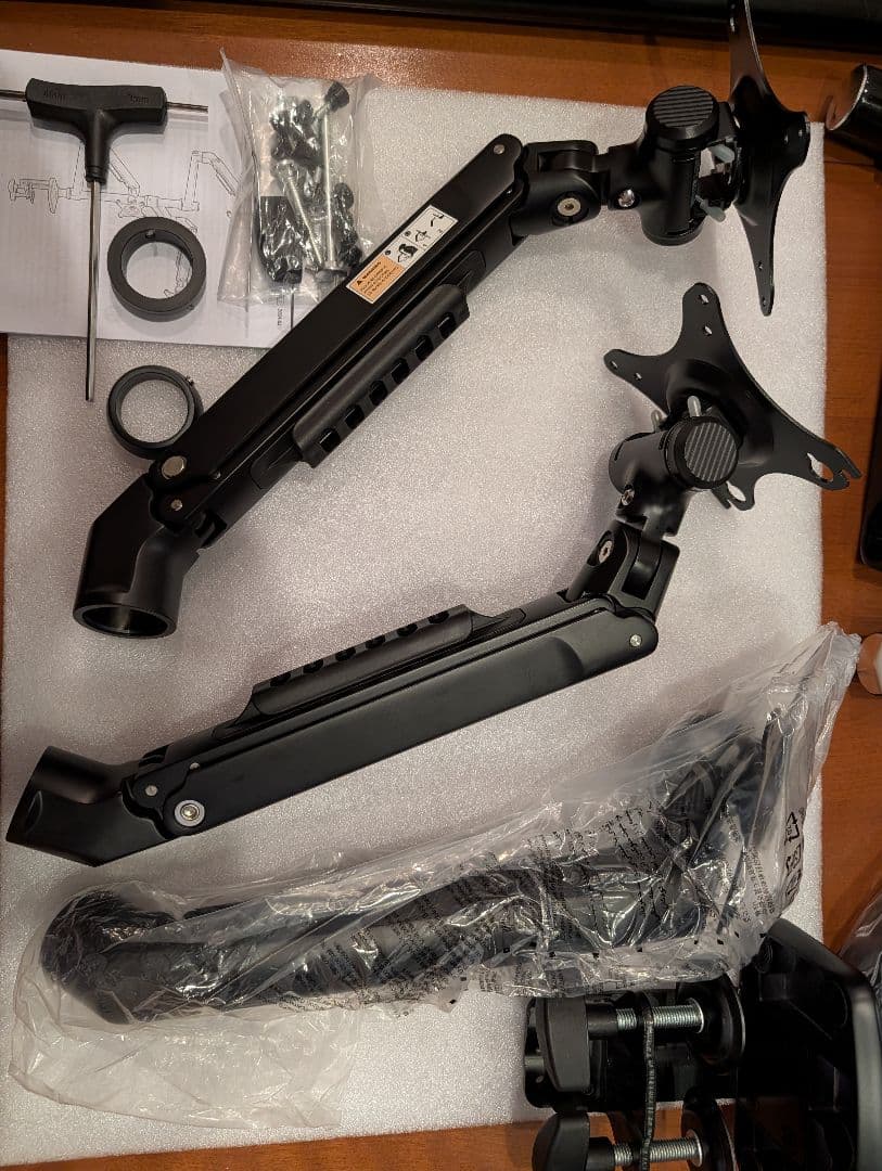 Ergounion (エルゴニオン) PC トリプルモニターアーム E666