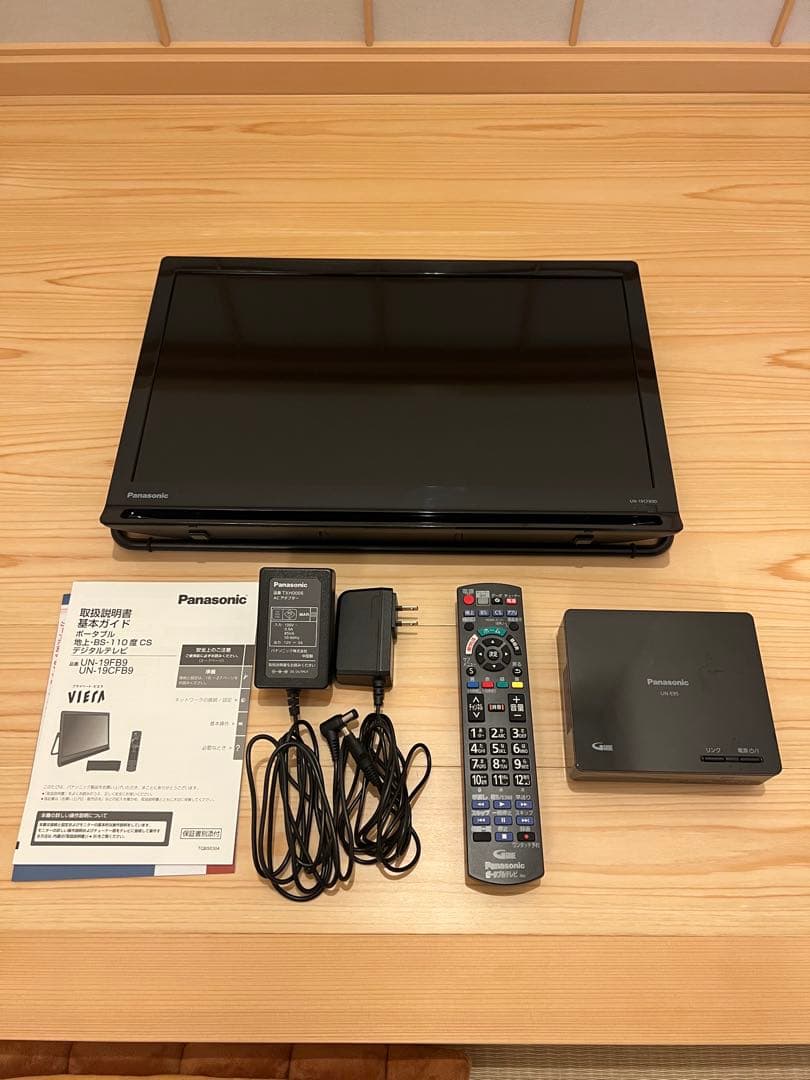 Panasonic VIERA UN-19CFB9D ポータブルテレビ