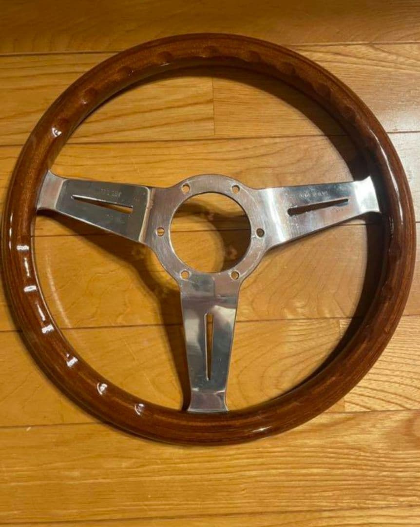 正規品 ナルディ クラシック ウッド 32.5パイ nardi ステアリング