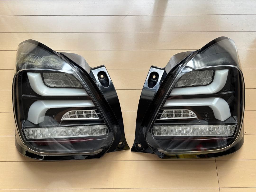 ヴァレンティ LEDテール クリア ZC33S スイフトスポーツ 左右 点灯◎