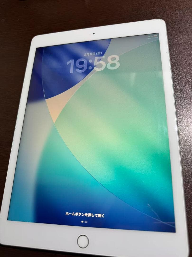 Apple iPad Wi-Fiモデル(第8世代) cellular