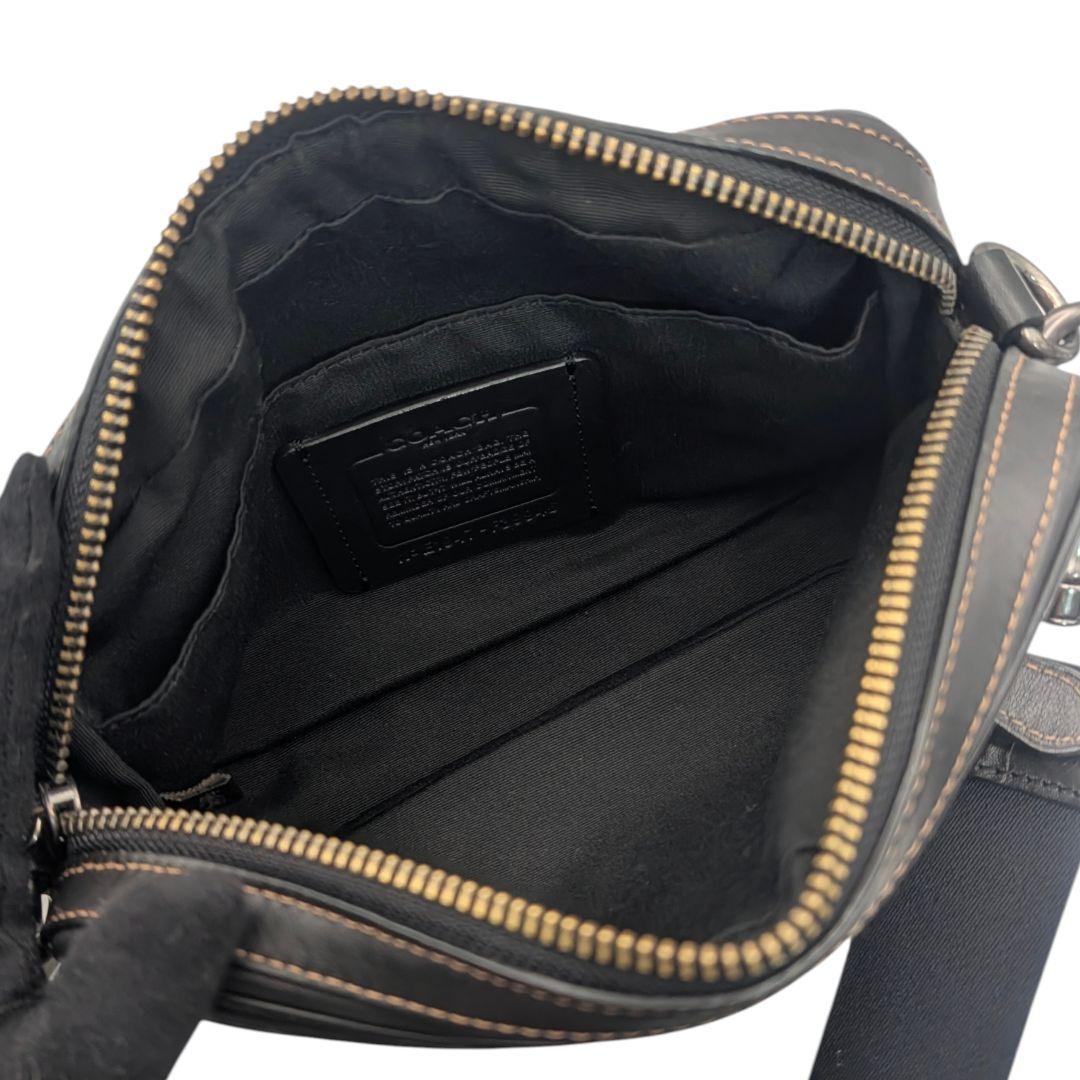 コーチ F39946 グラハムクロスボディ ショルダーバッグ レザー 黒