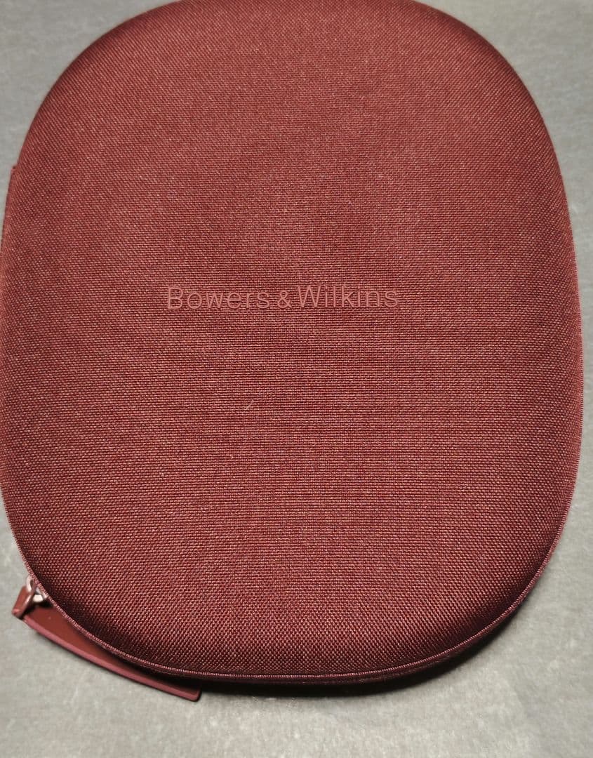 Bowers & Wilkins Px8 バーガンディレッド