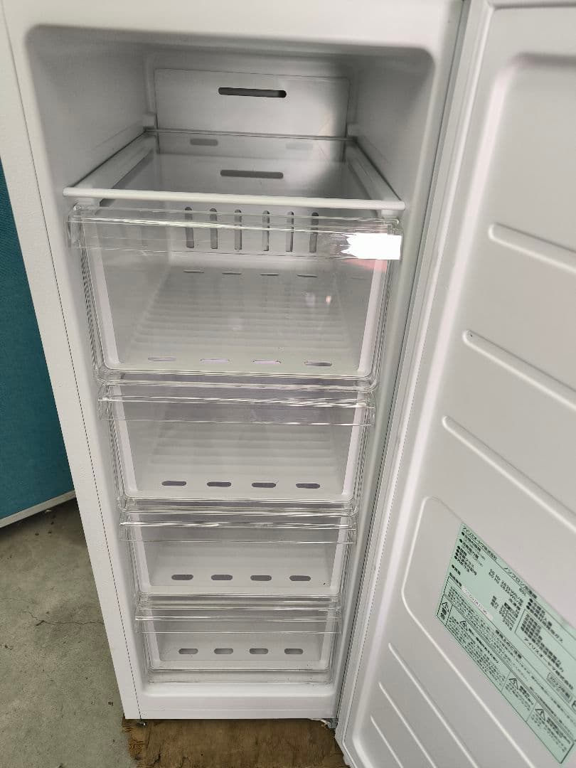 2022年製　アイリスオーヤマ 80L冷凍庫　スキマックス　 IUSN-8A-W