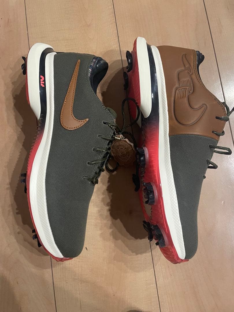 ナイキ エア ズーム ビクトリー ツアー 3 カーキ ピンク　新品