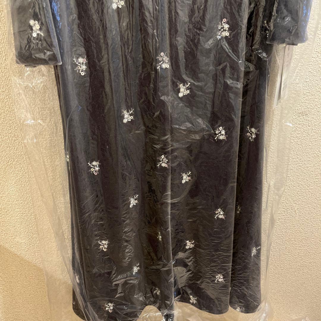 花柄刺繍ベロアワンピース celford タグ付き　新品　最終価格