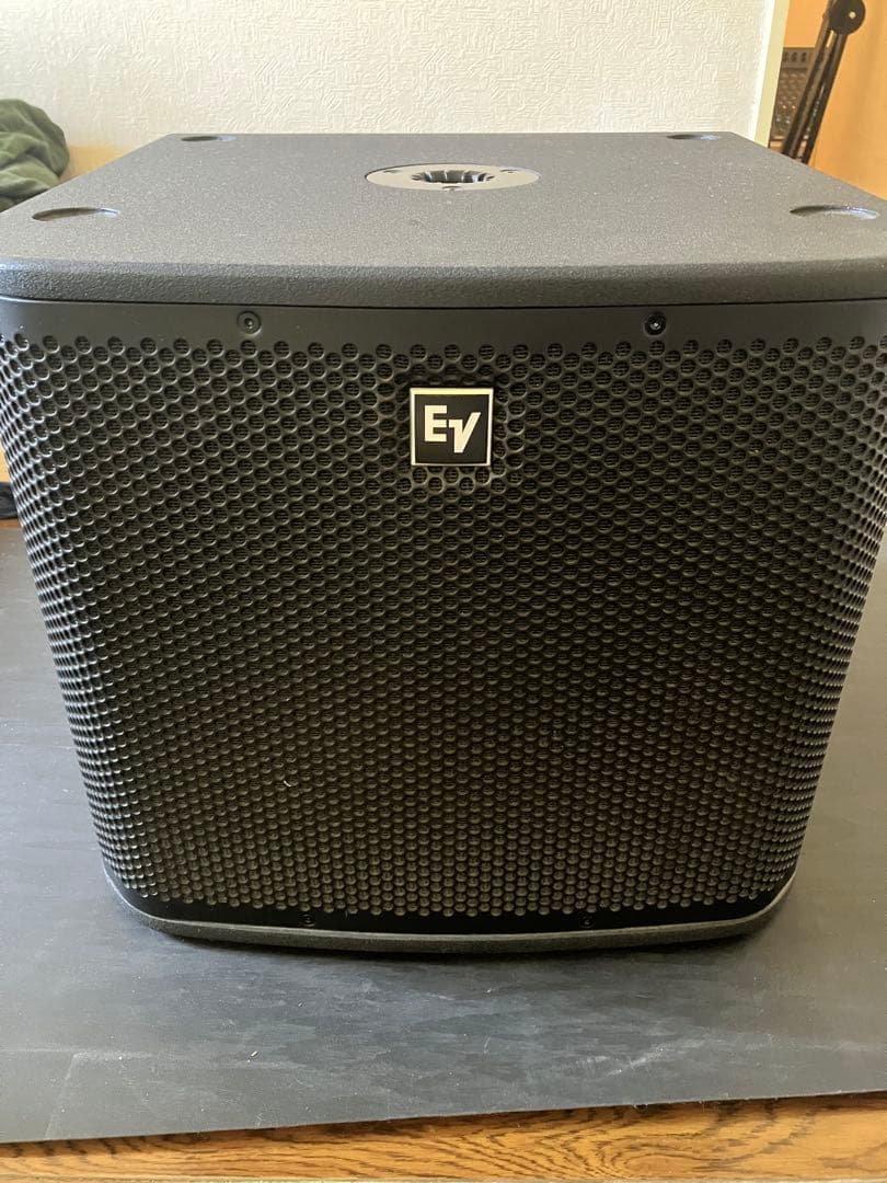 Electro-Voice ZXA1-Sub パワードサブウーファー