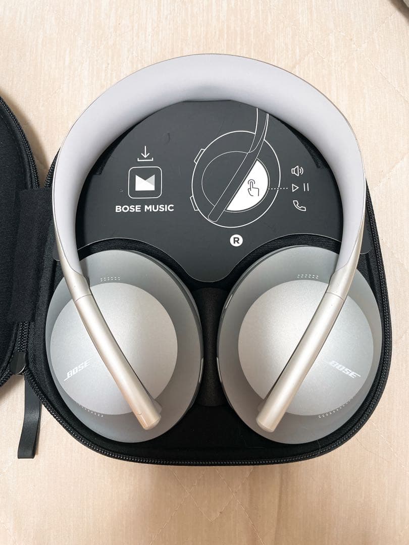 ヘッドホン BOSE NOISE CANCELLING HEADPHONES 700