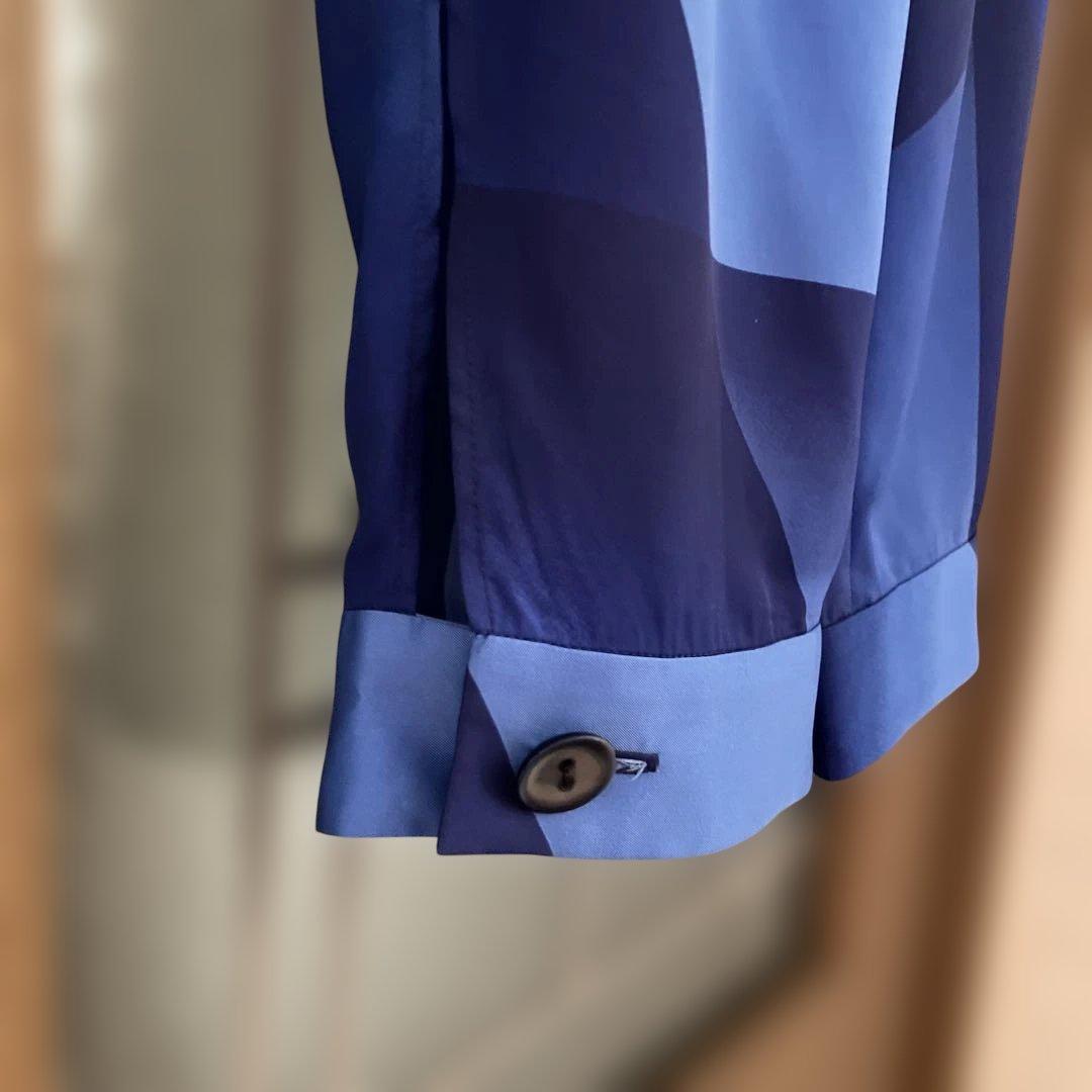 ISSEY MIYAKE ロイヤルブルー　リラックスパンツ