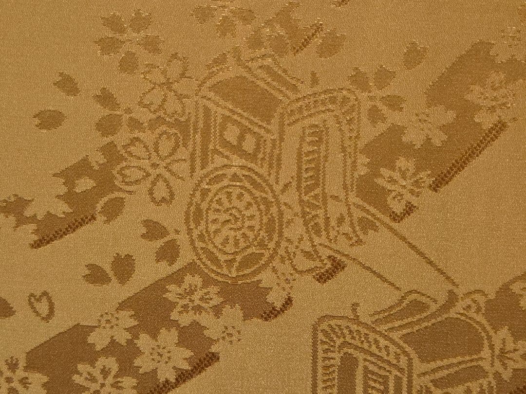 C◆着物くつろぎ 美品 振袖用襦袢 桜に御所車模様 カラシ色 正絹 襦袢 着物