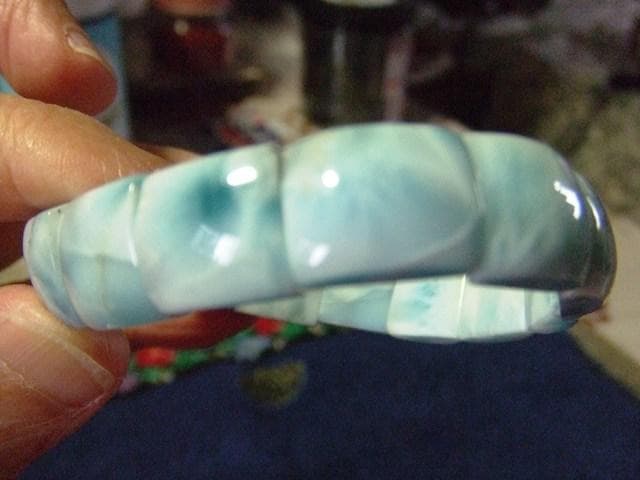 新品未使用　天然石ラリマー バングル型ブレスレット　内径15～１６センチ