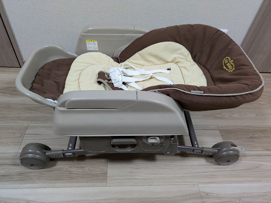 【かな】【除菌·洗濯済】JTCハイローオートスイングラック ベビーベッド