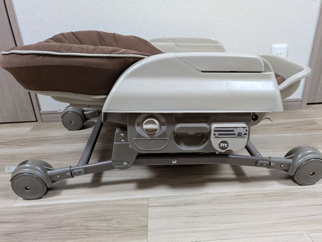 【かな】【除菌·洗濯済】JTCハイローオートスイングラック ベビーベッド