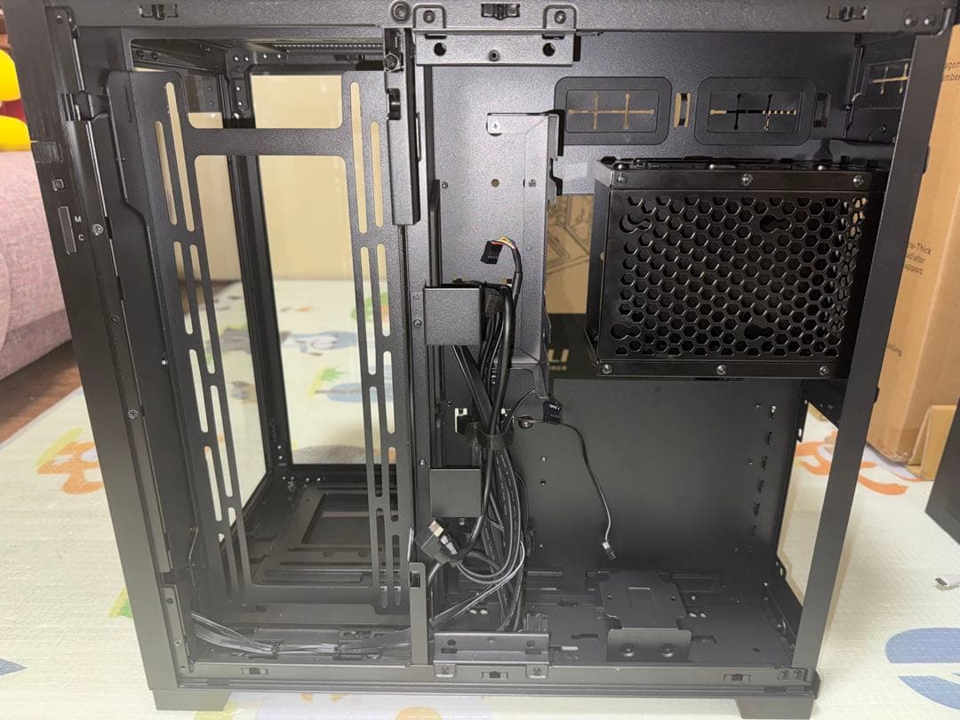 Lian Li 011 DYNAMIC EVO PCケース