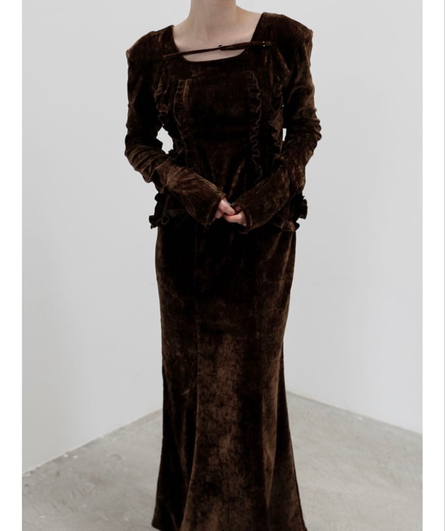 スーツ・フォーマル・ドレス KatrinTOKYO belted velour frill onepiece