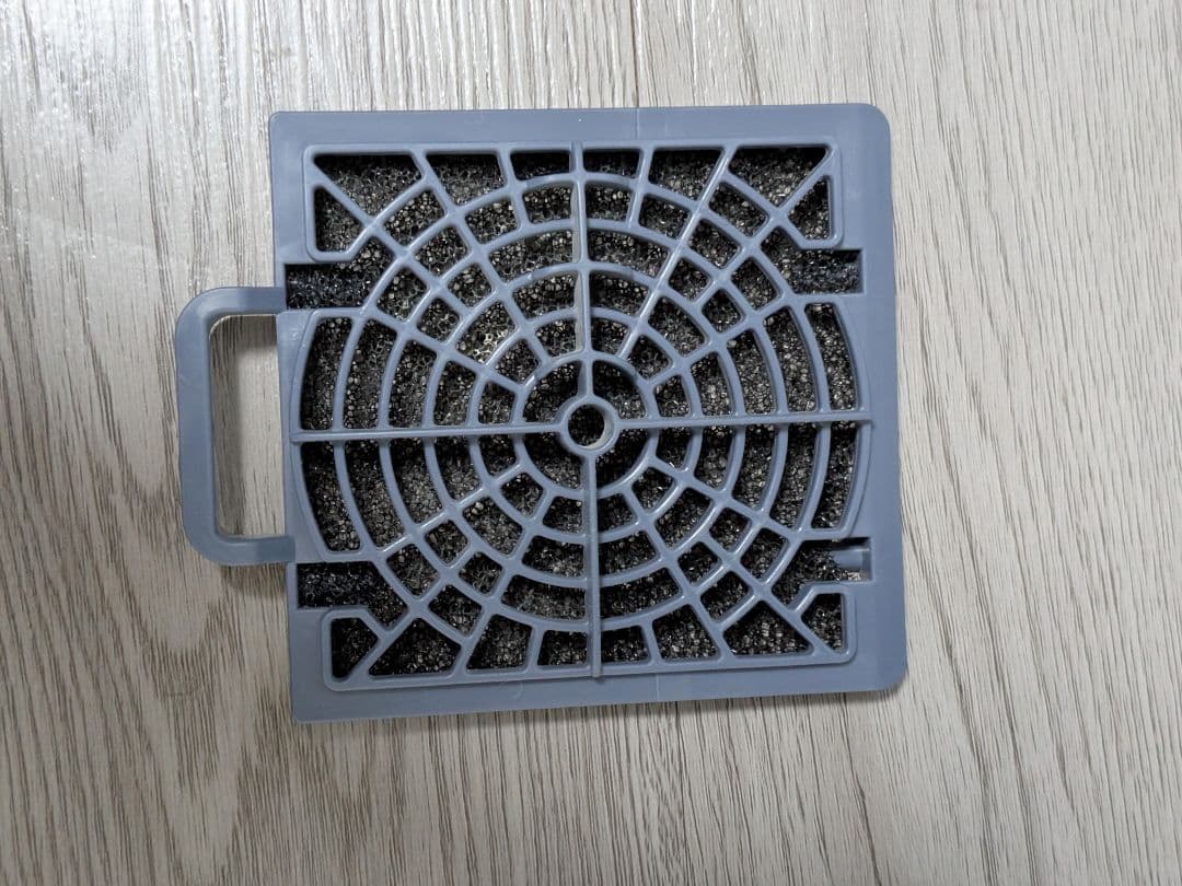 ​【2024年製】東芝 紙パック式掃除機 VC-PM7A 軽量コンパクト