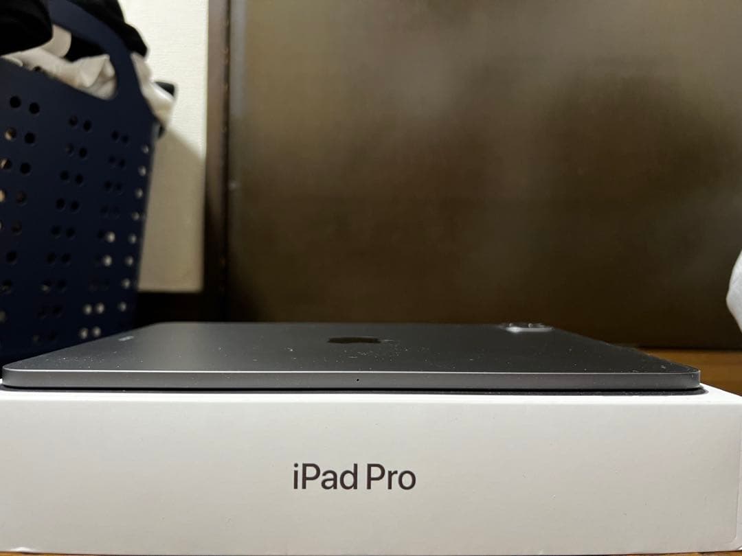 Apple iPad pro （第3世代）スペースグレー 本体と付属品