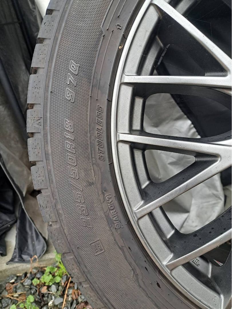 ExceederE05IIエクシーダーアルファード235/50R18スタッドレス