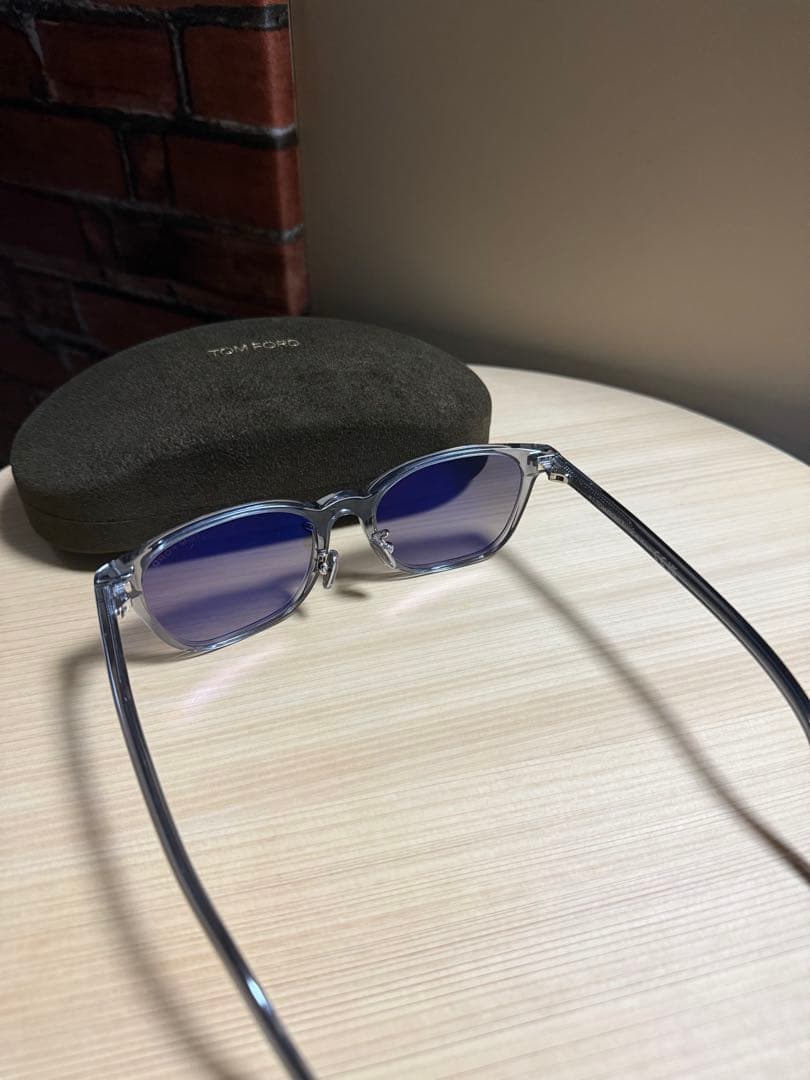 【極美品・付属完備】TOM FORD TF1040-D 20C サングラス