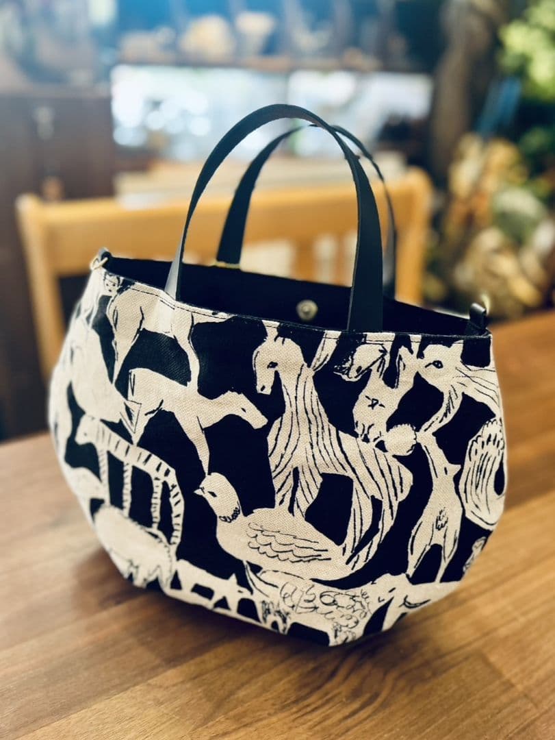 ミナペルホネン『丸みを帯びた2wayトートバッグ 』ショルダーストラップ付き