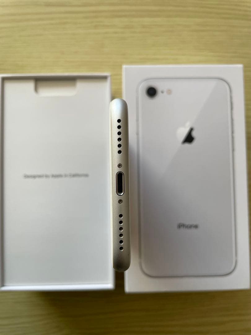 スマートフォン本体 iPhone 8 64GB