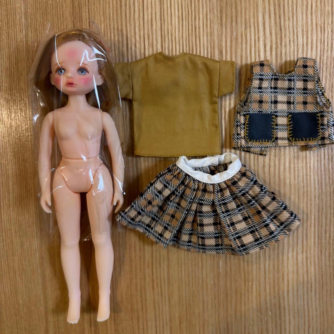 【韓国ドール】プチチカ (Petite Chic) カスタムリペイント①