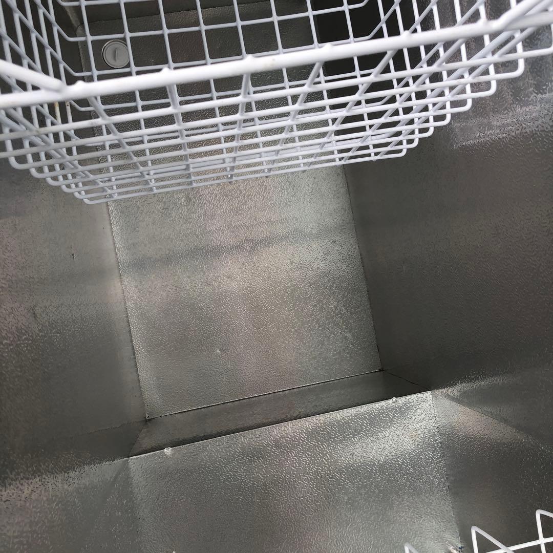 中古厨房　アイリスオーヤマ　１９８Ｌ 大型冷凍庫　 ICSD 20A