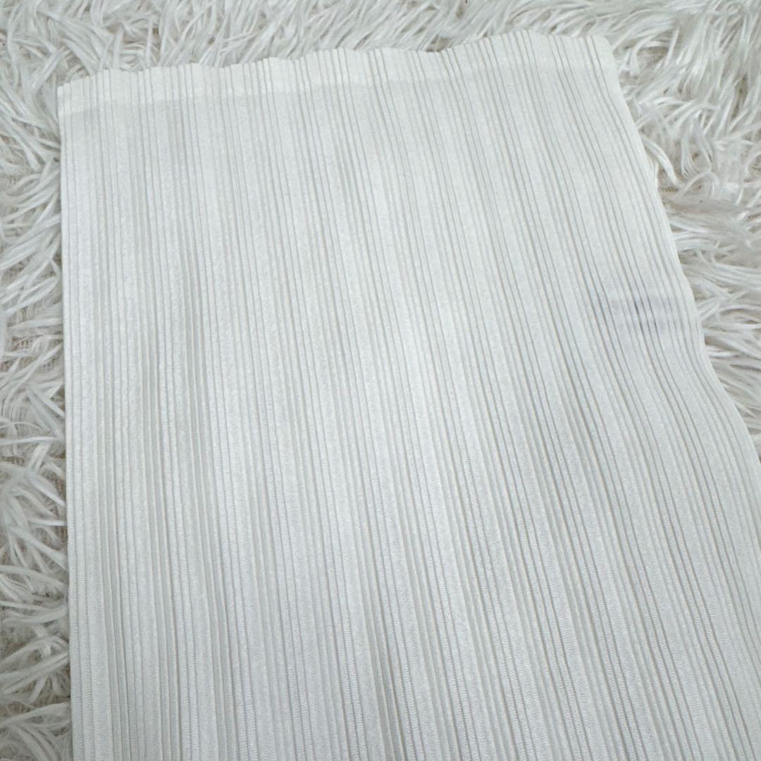 【美品】pleats please ネックウォーマー　スヌード　ホワイト