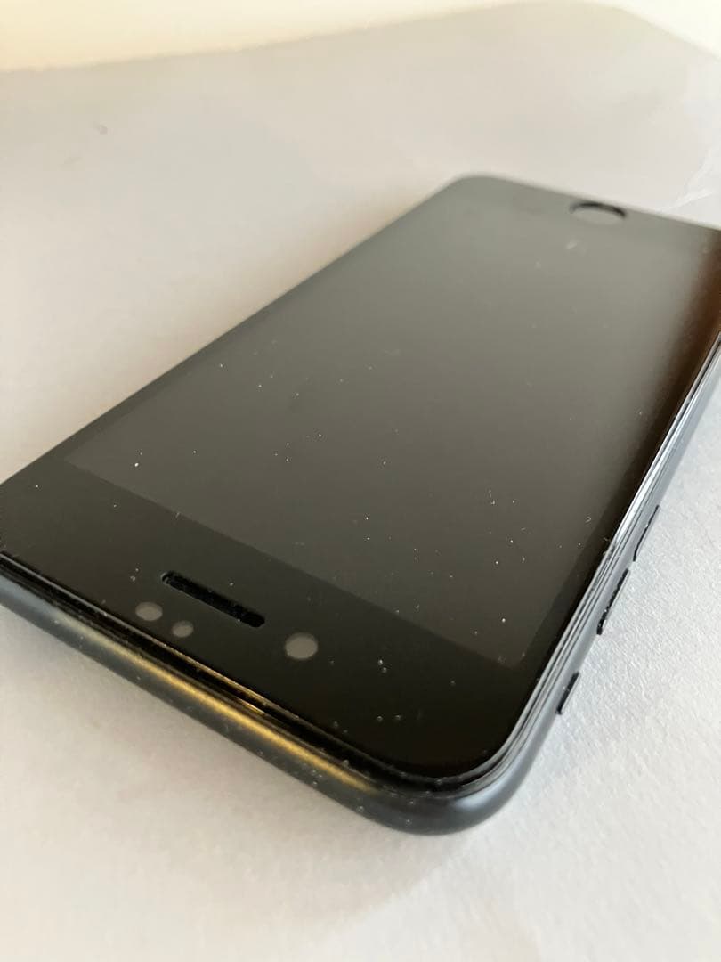 【中古・箱付き】Apple iPhone SE 第3世代 64GB 本体