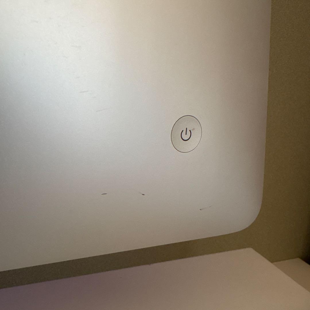 iMac Retina 4K 21.5インチ(Late2015)