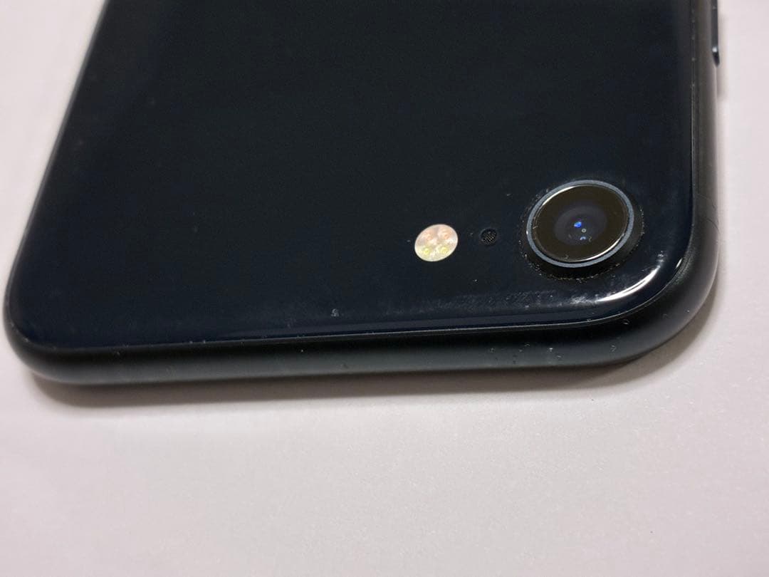 iPhone SE 第3世代64GB ミッドナイト SINフリーバッテリー81％