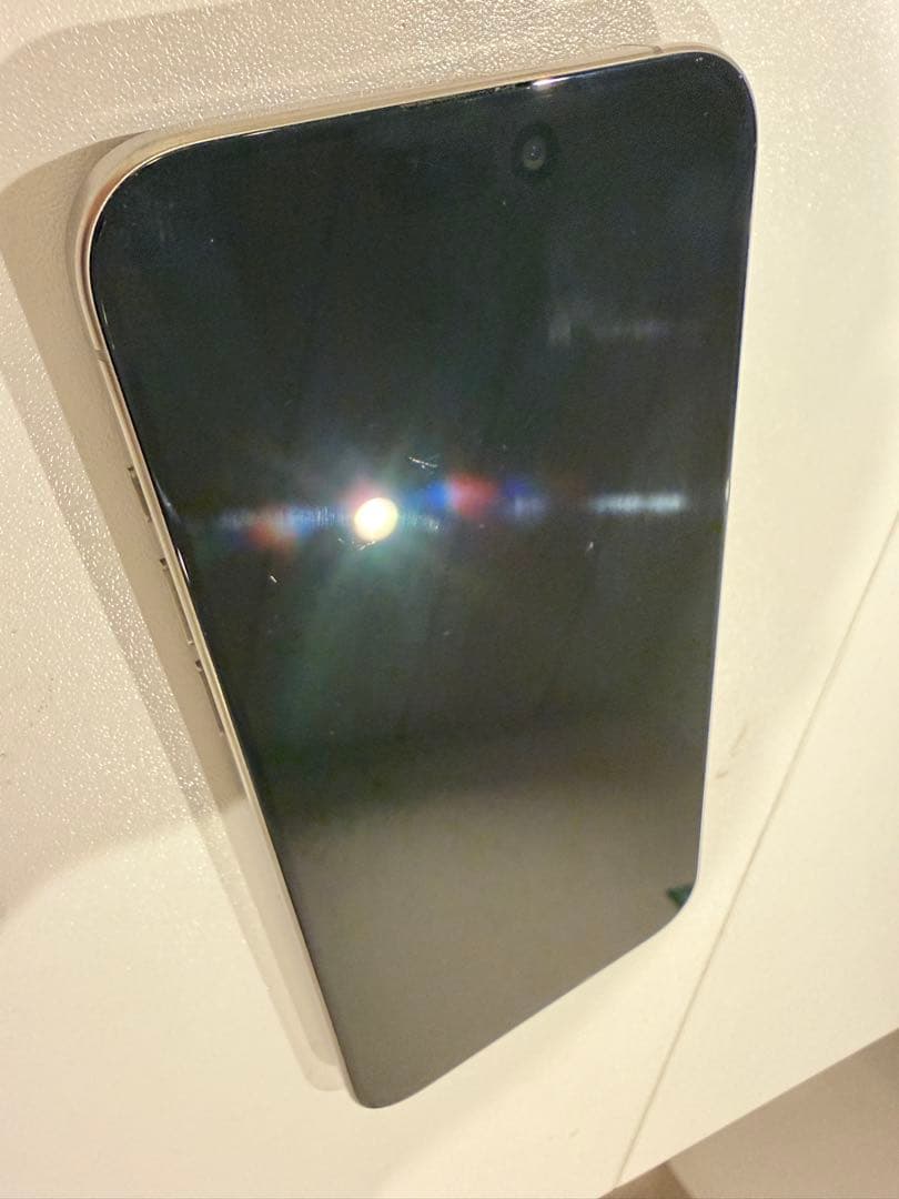 Apple iPhone 15 Pro MAX 背面ひび割れ sim free