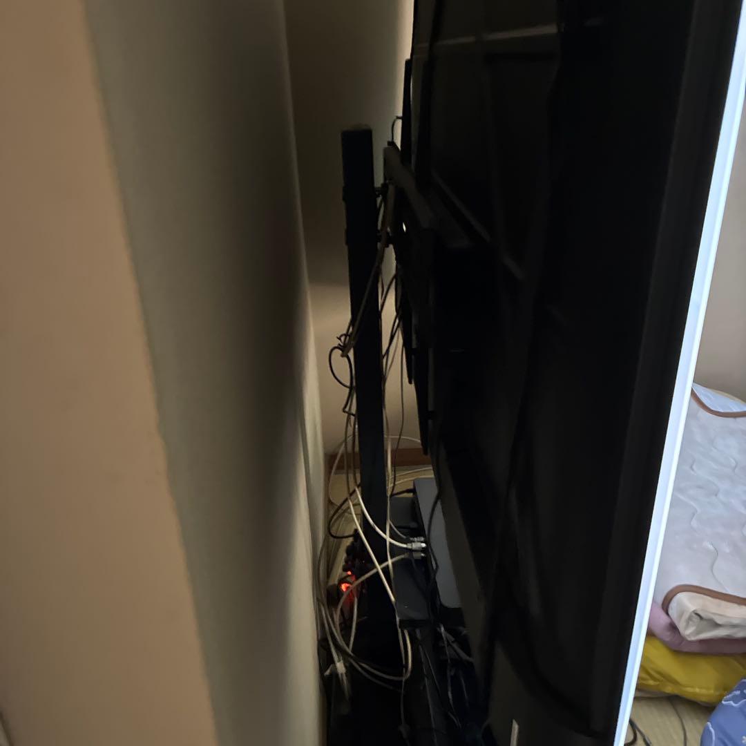 大画面 薄型液晶テレビ75インチテレビ台付き