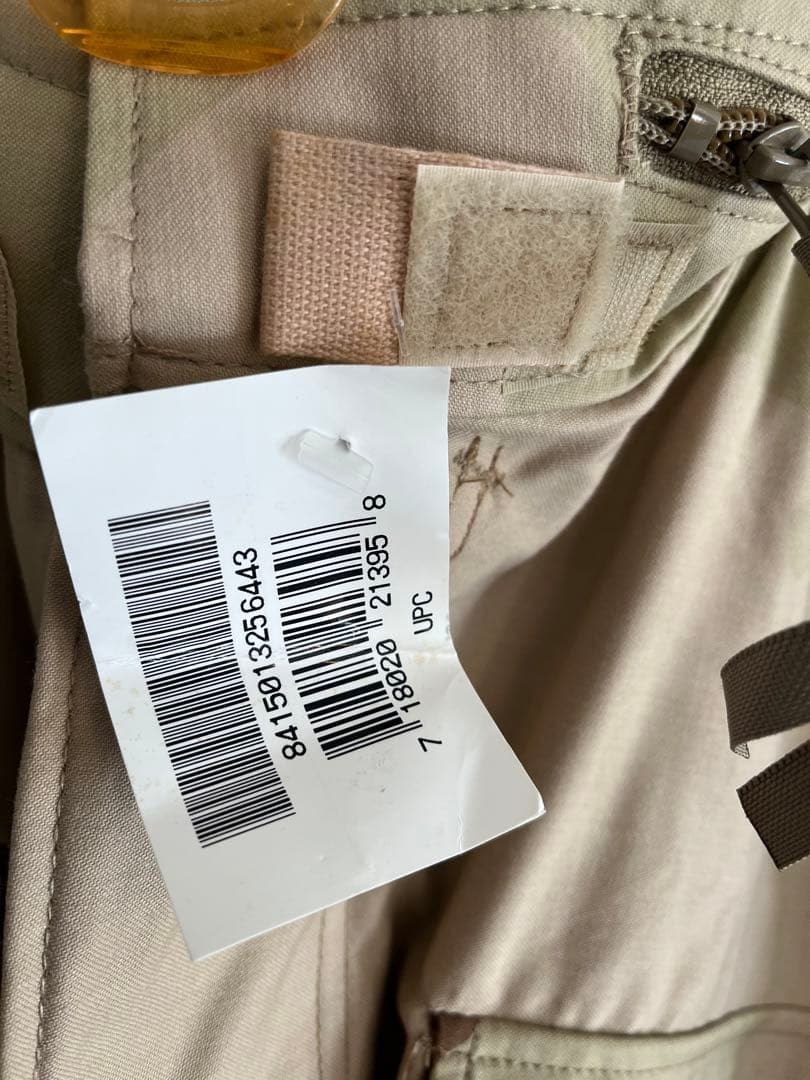 【美品】ミリタリージャケット カモフラージュ柄 サイズ8 タグ付き