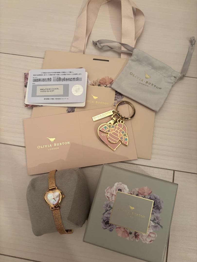 オリビアバートン　ハート　ゴールド　腕時計