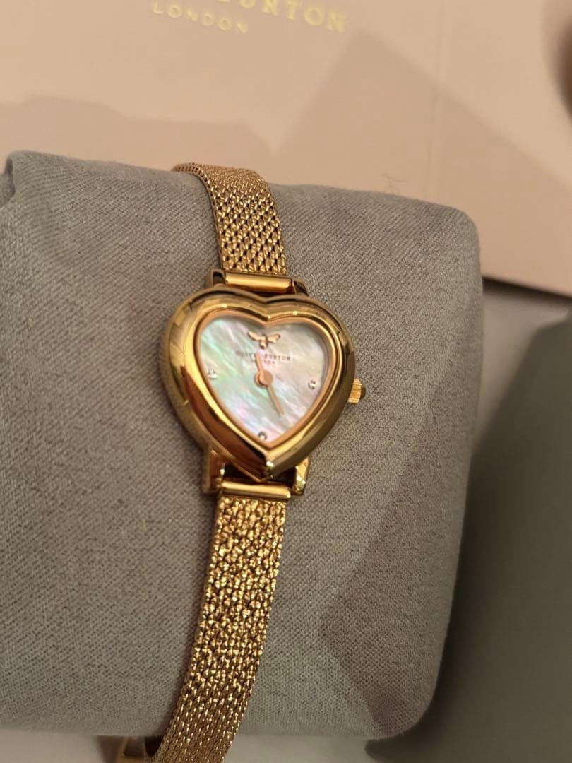 オリビアバートン　ハート　ゴールド　腕時計