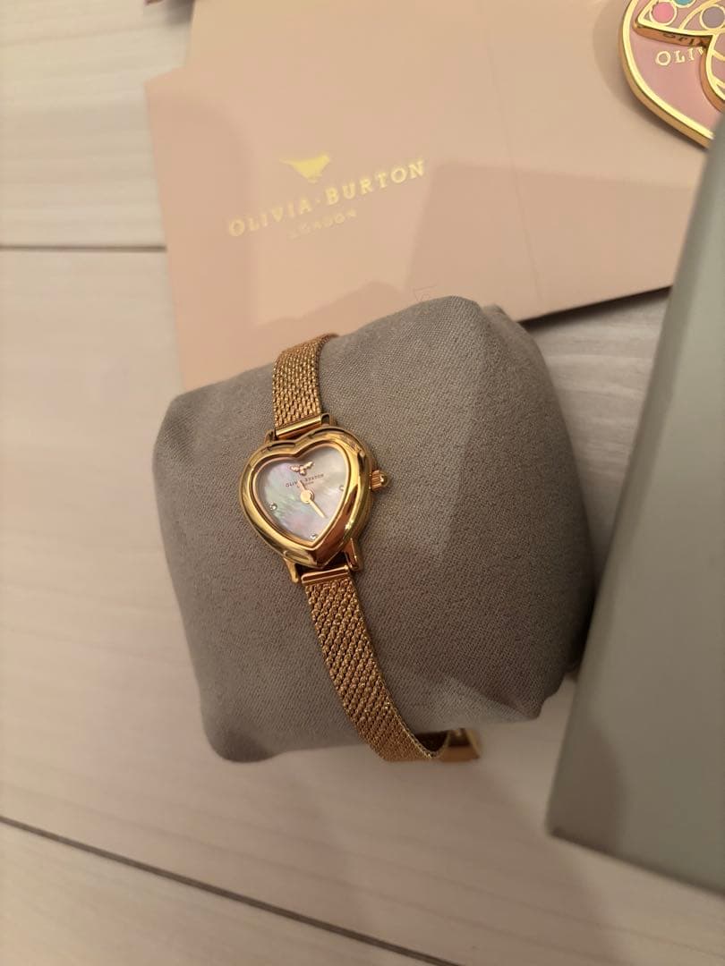 オリビアバートン　ハート　ゴールド　腕時計