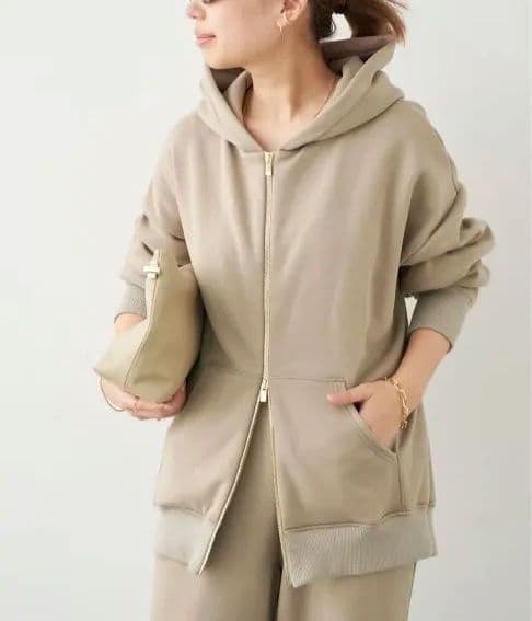 ドゥーズィエムクラス　ベージュ フルジップ パーカー