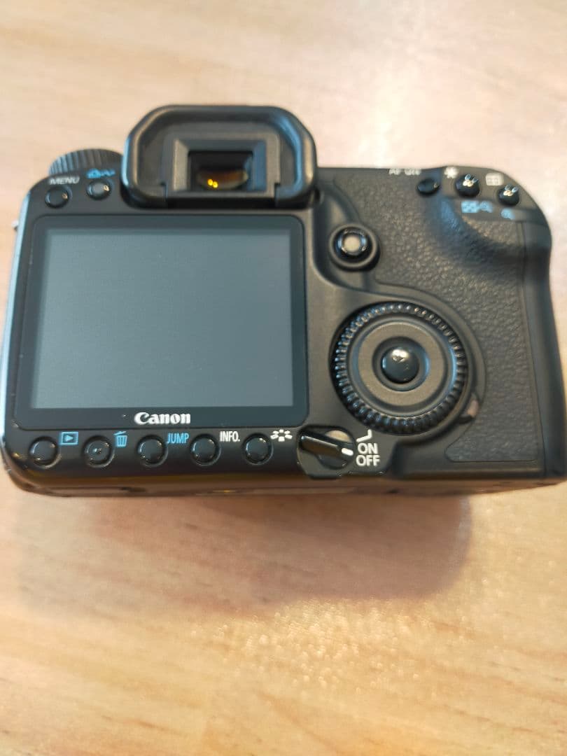Canon EOS 40D デジタル一眼レフカメラ　キャノン
