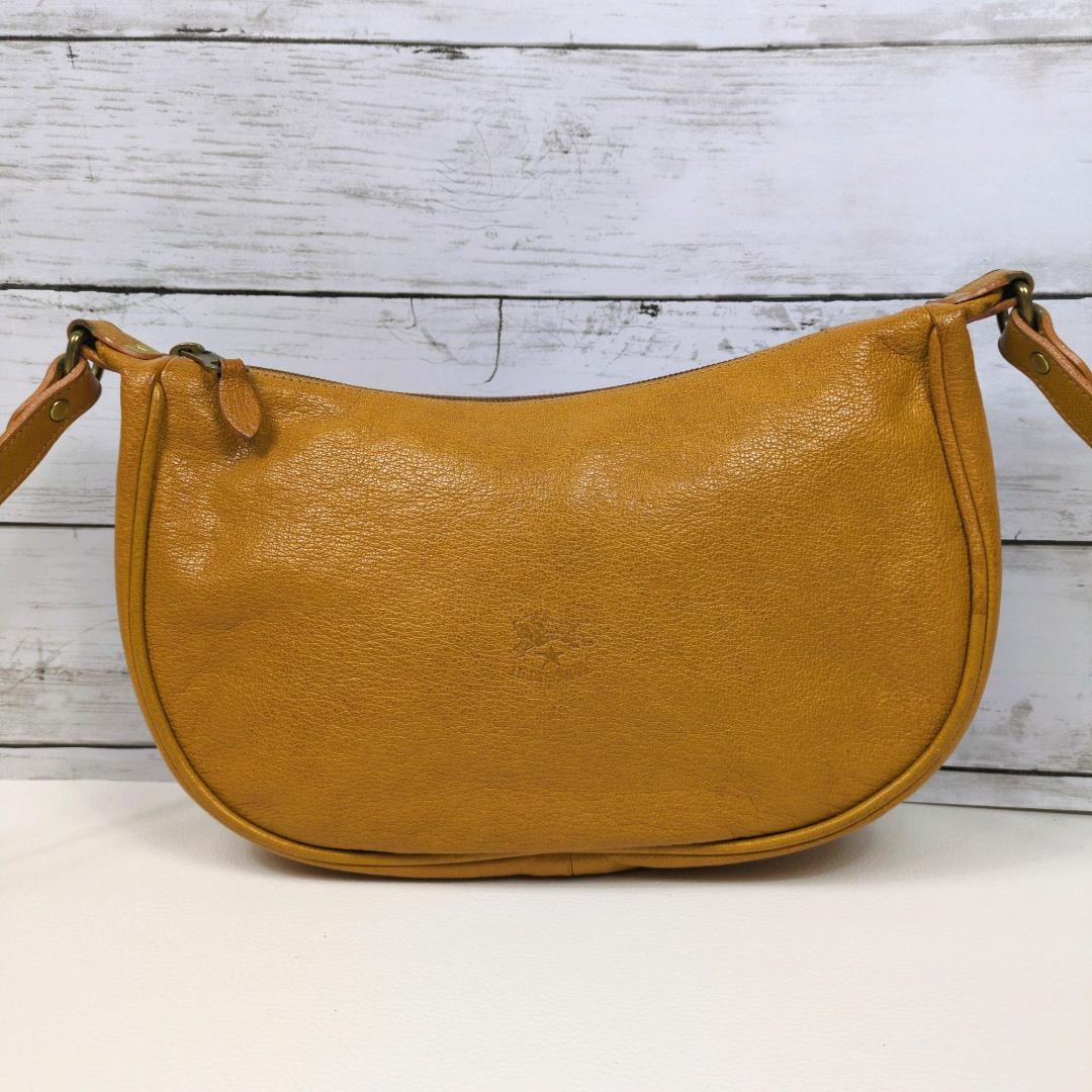 イルビゾンテ ショルダーバッグ キャメル ハーフムーン 三日月 シボ