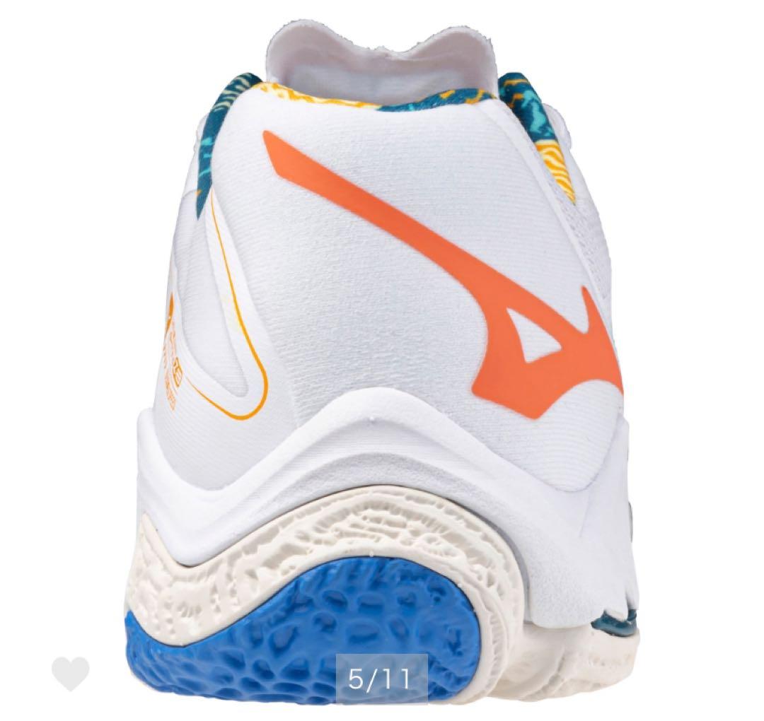 【新品未使用】ミズノ バレーボールシューズ ウエーブライトニングZ8 27cm