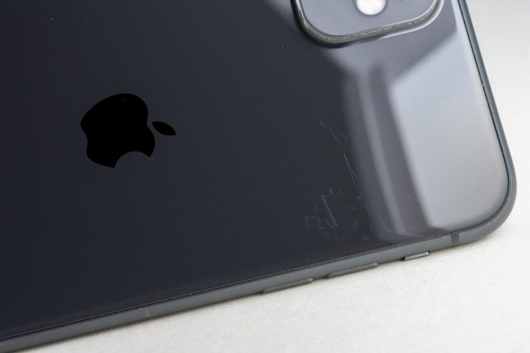 iPhone11 64GB スペースグレイ SIMロック解除済 液晶不良